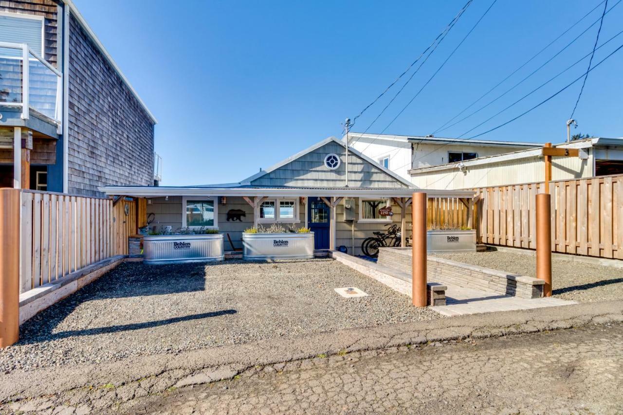The Bear'S Den Villa Netarts Exterior photo